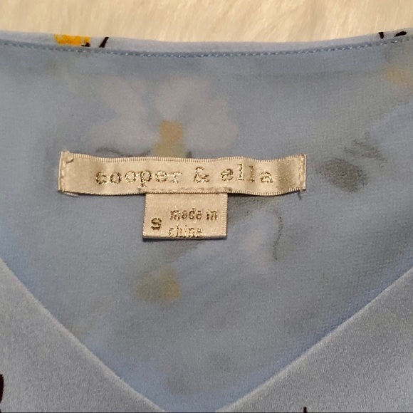 🌻SOLD🌻 cooper & ella blouse - Picture 4 of 5